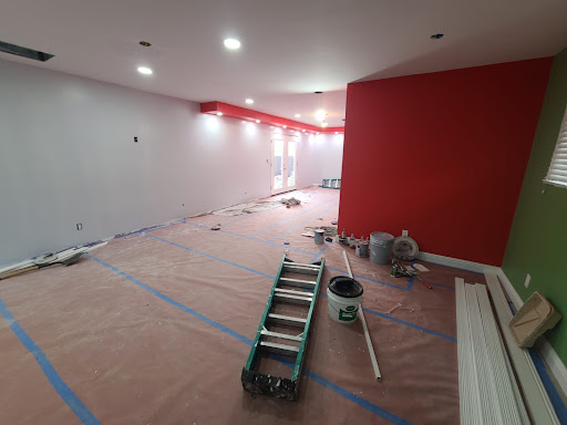 Modern Kitchen / Bathroom