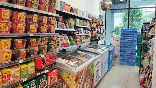 FamilyMart D' Garden, Batu Pahat