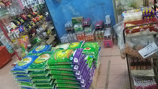 Kedai runcit Sudi mampir